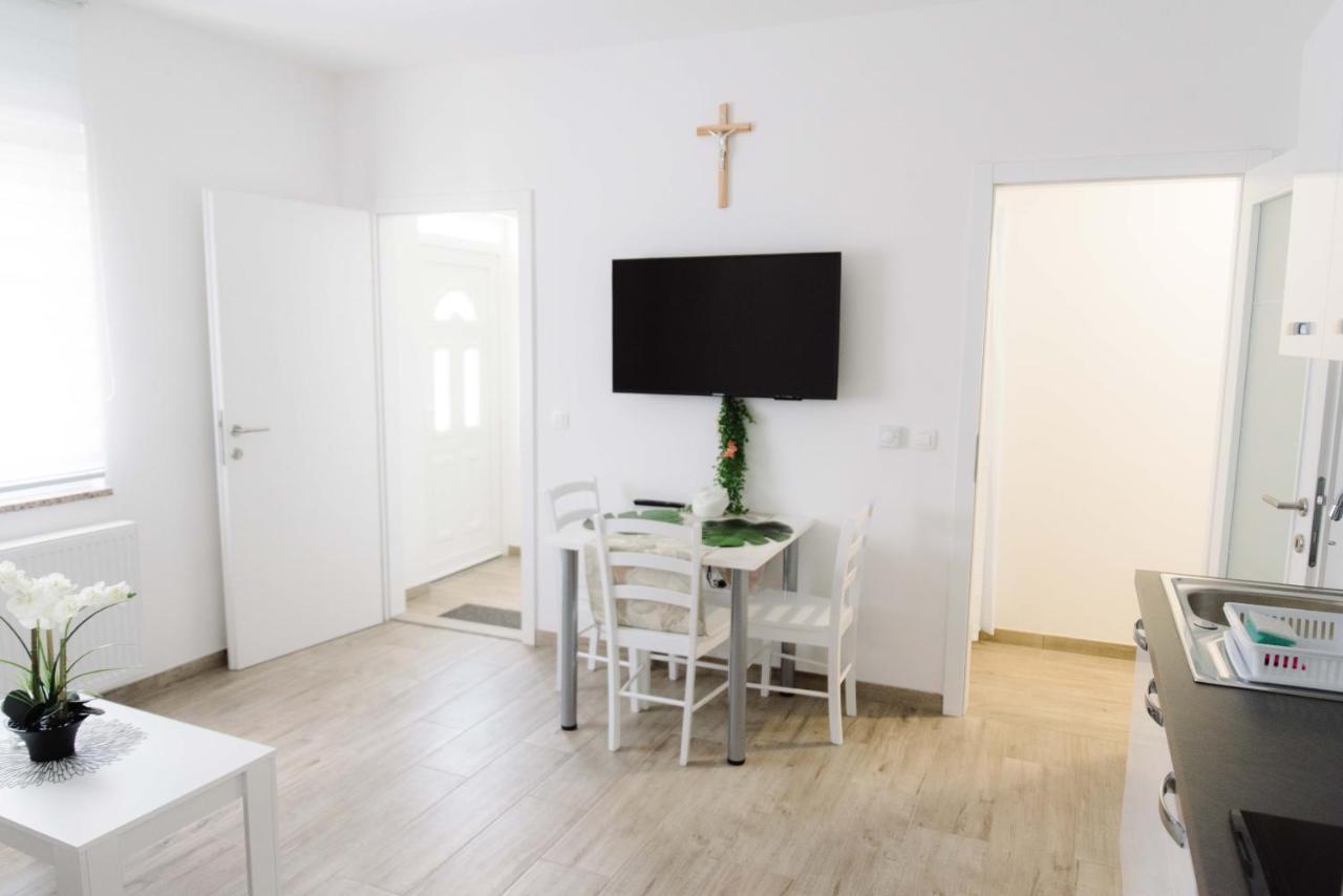 Ruza Apartmani Zadar Ngoại thất bức ảnh